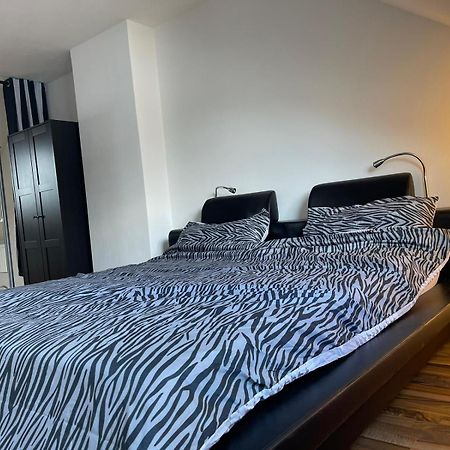 Luxurioeses Zimmer 10Min Zum Universitaet Касел Екстериор снимка