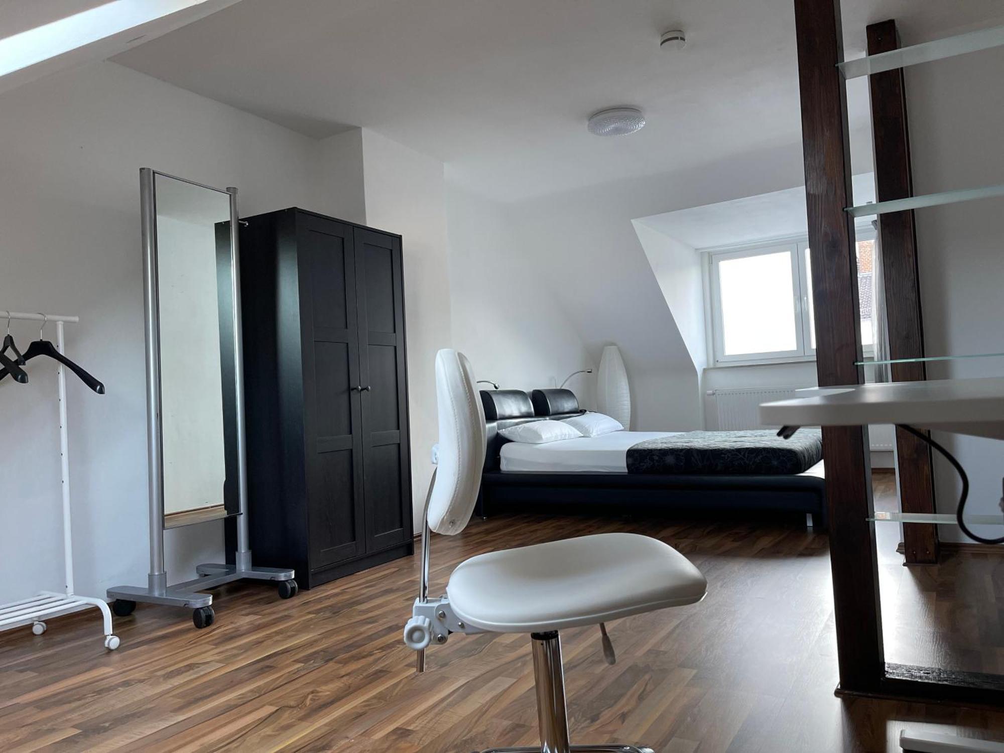 Luxurioeses Zimmer 10Min Zum Universitaet Касел Екстериор снимка