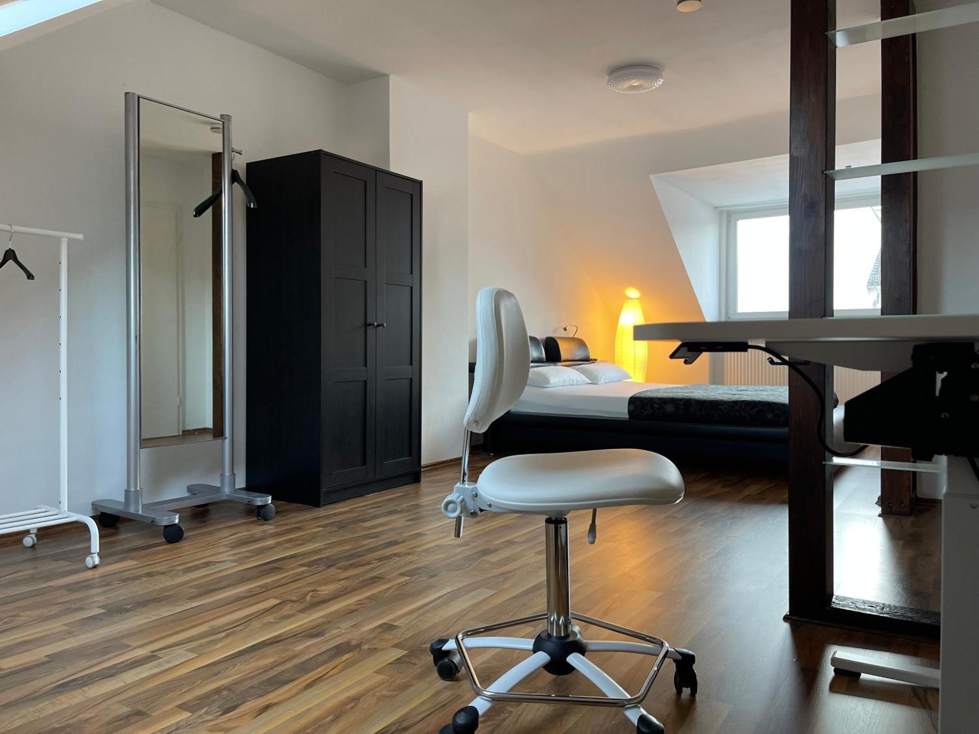 Luxurioeses Zimmer 10Min Zum Universitaet Касел Екстериор снимка