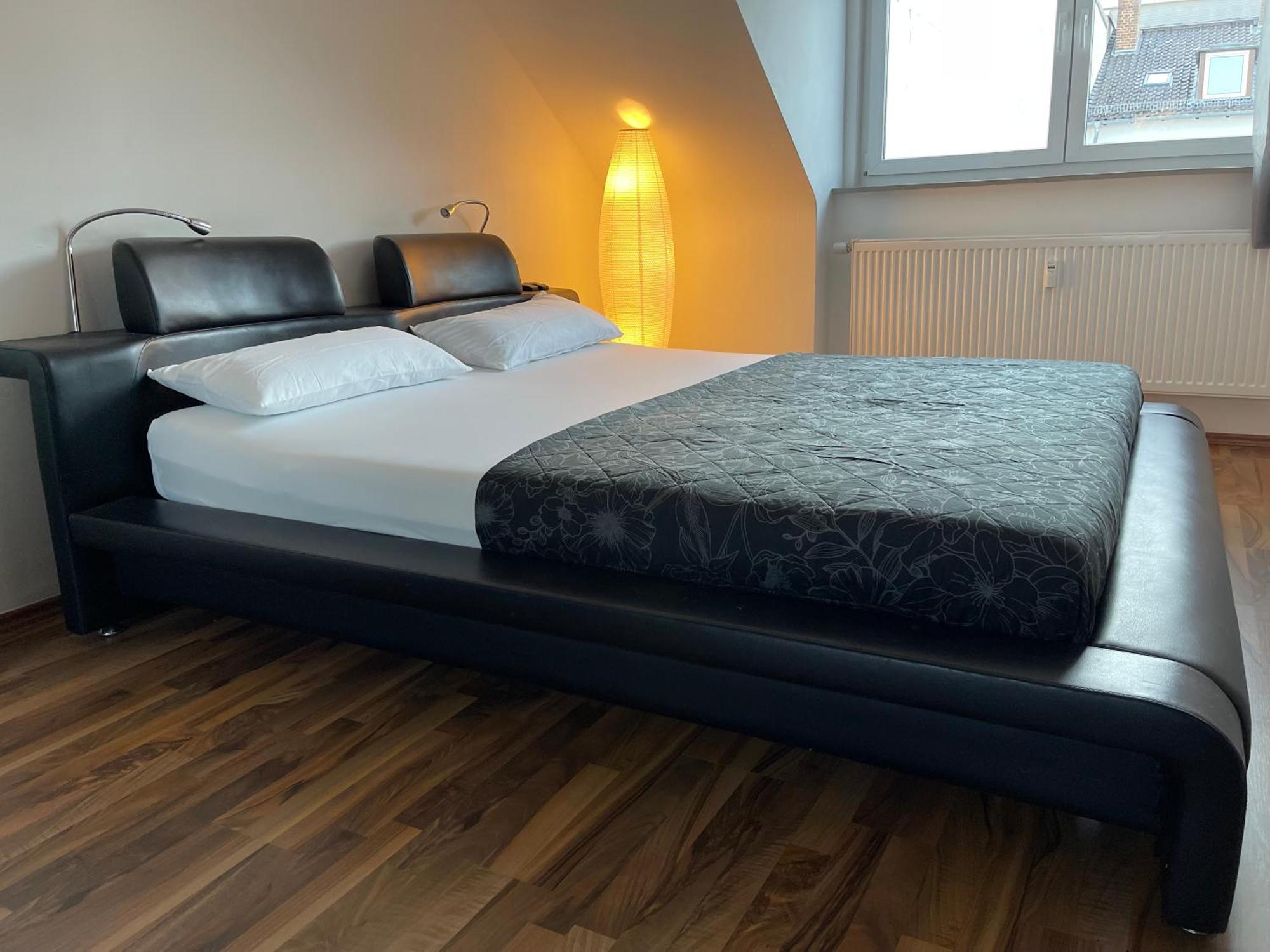 Luxurioeses Zimmer 10Min Zum Universitaet Касел Екстериор снимка