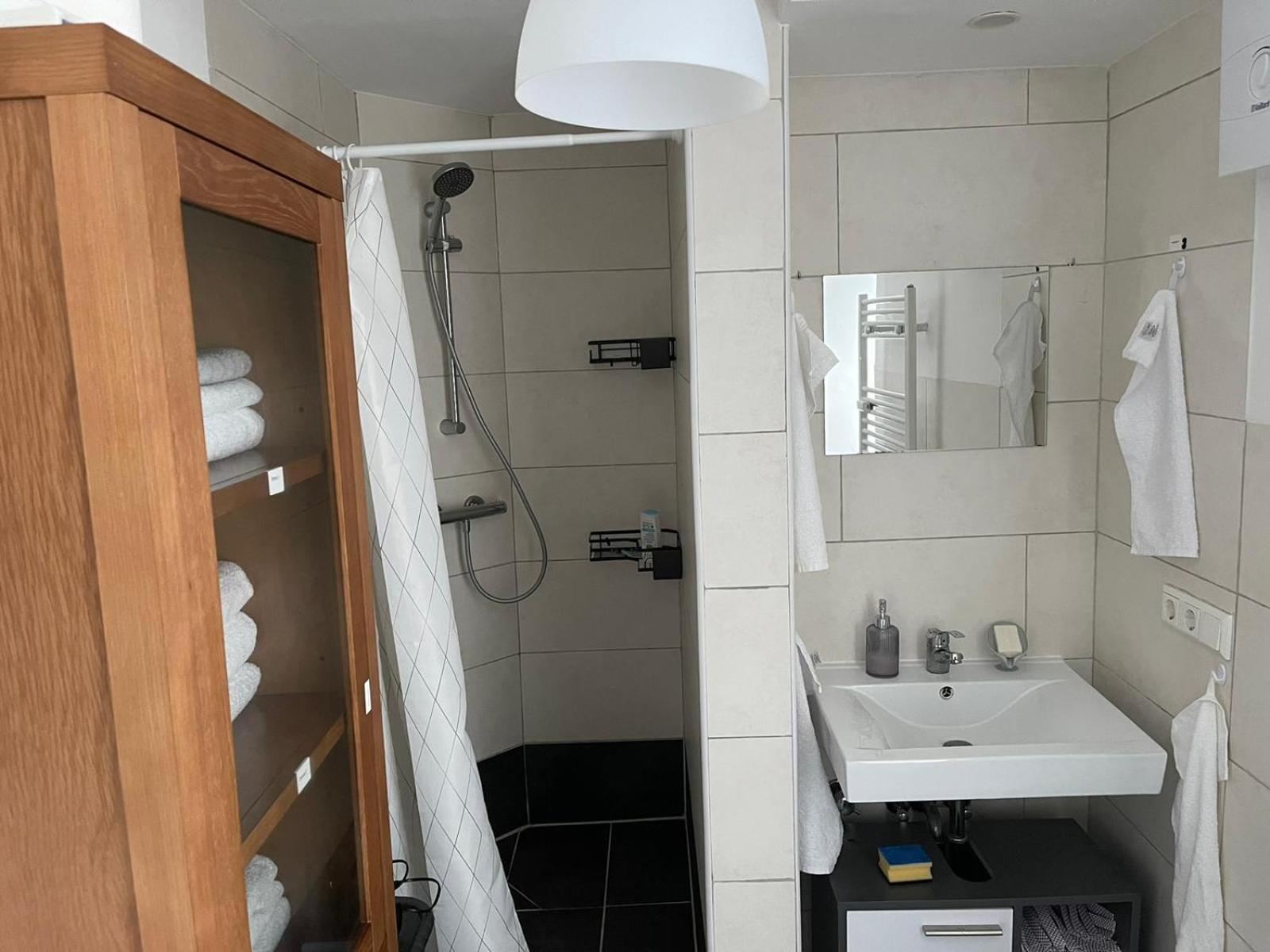 Luxurioeses Zimmer 10Min Zum Universitaet Касел Екстериор снимка