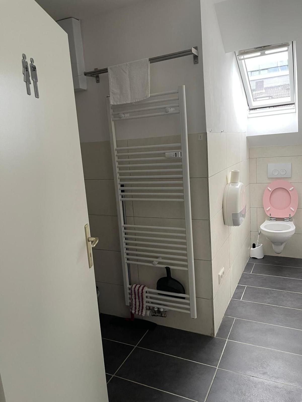 Luxurioeses Zimmer 10Min Zum Universitaet Касел Екстериор снимка