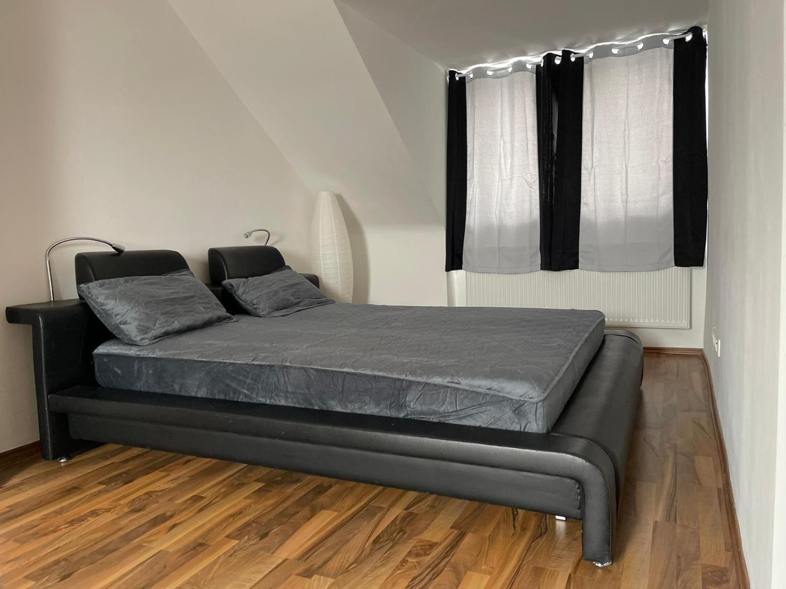 Luxurioeses Zimmer 10Min Zum Universitaet Касел Екстериор снимка