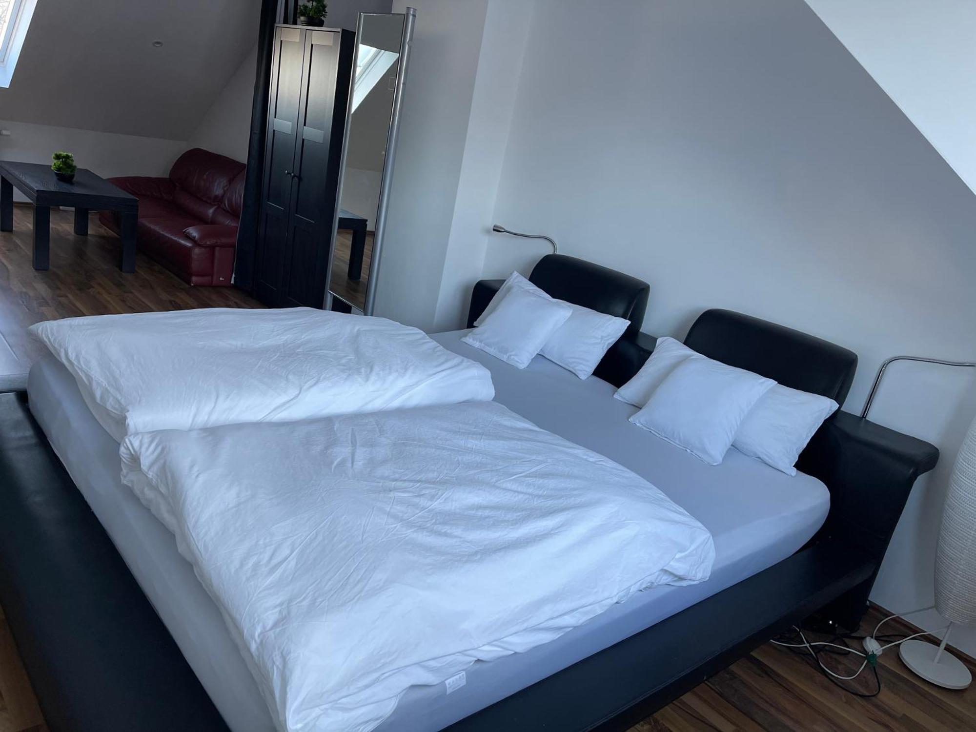 Luxurioeses Zimmer 10Min Zum Universitaet Касел Екстериор снимка